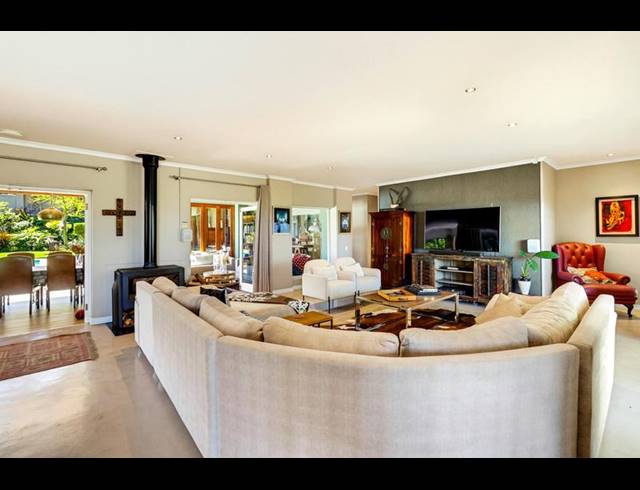 5 BEDROOM HOUSE FOR SALE IN HELDERRAND